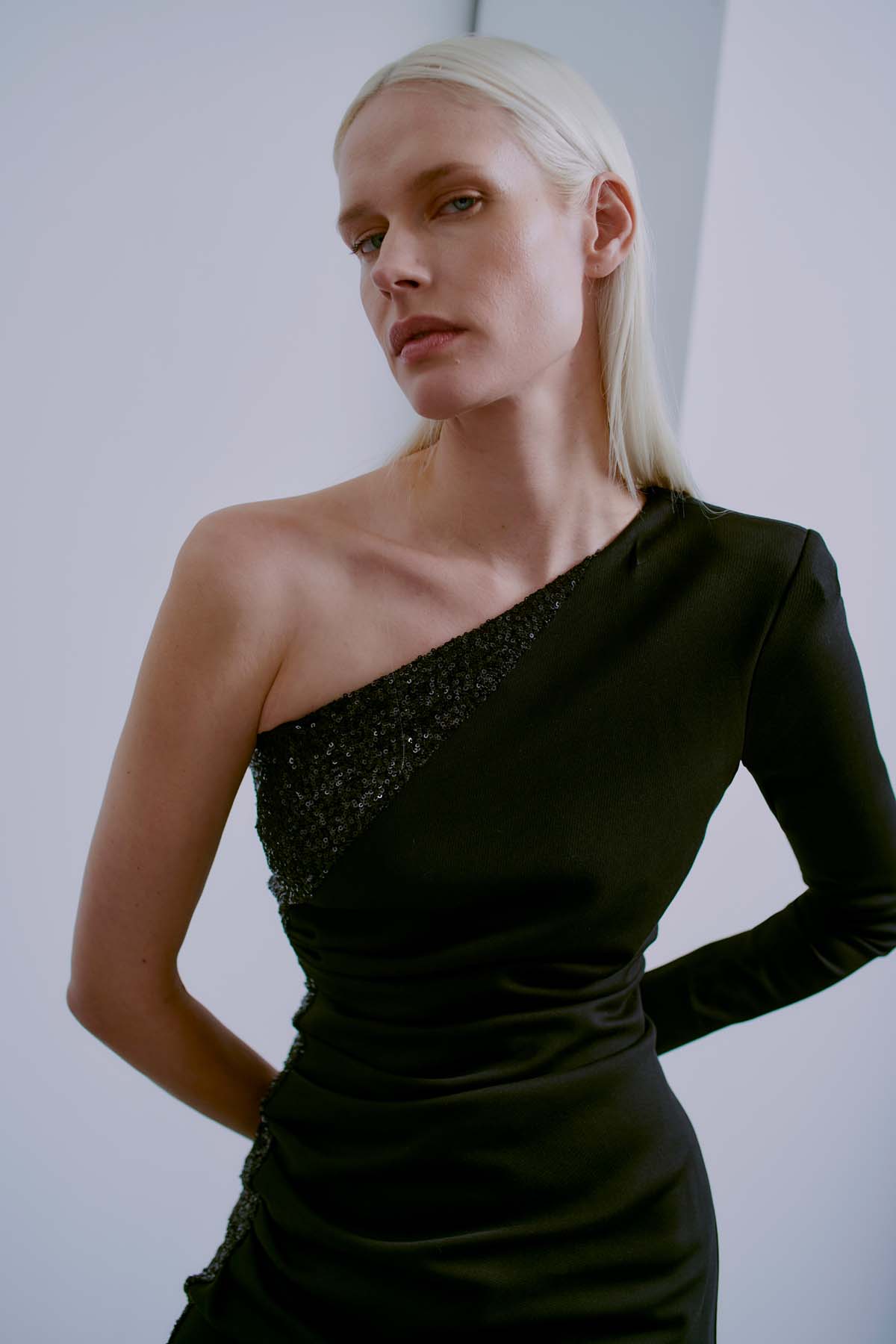 203100-CMSEQUINCE-SUIT-DRESS AW23 DROP2 0 2